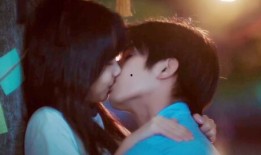 最新爆料吻戏合集大全在线观看,最新吻戏合集大全在线观看盘点